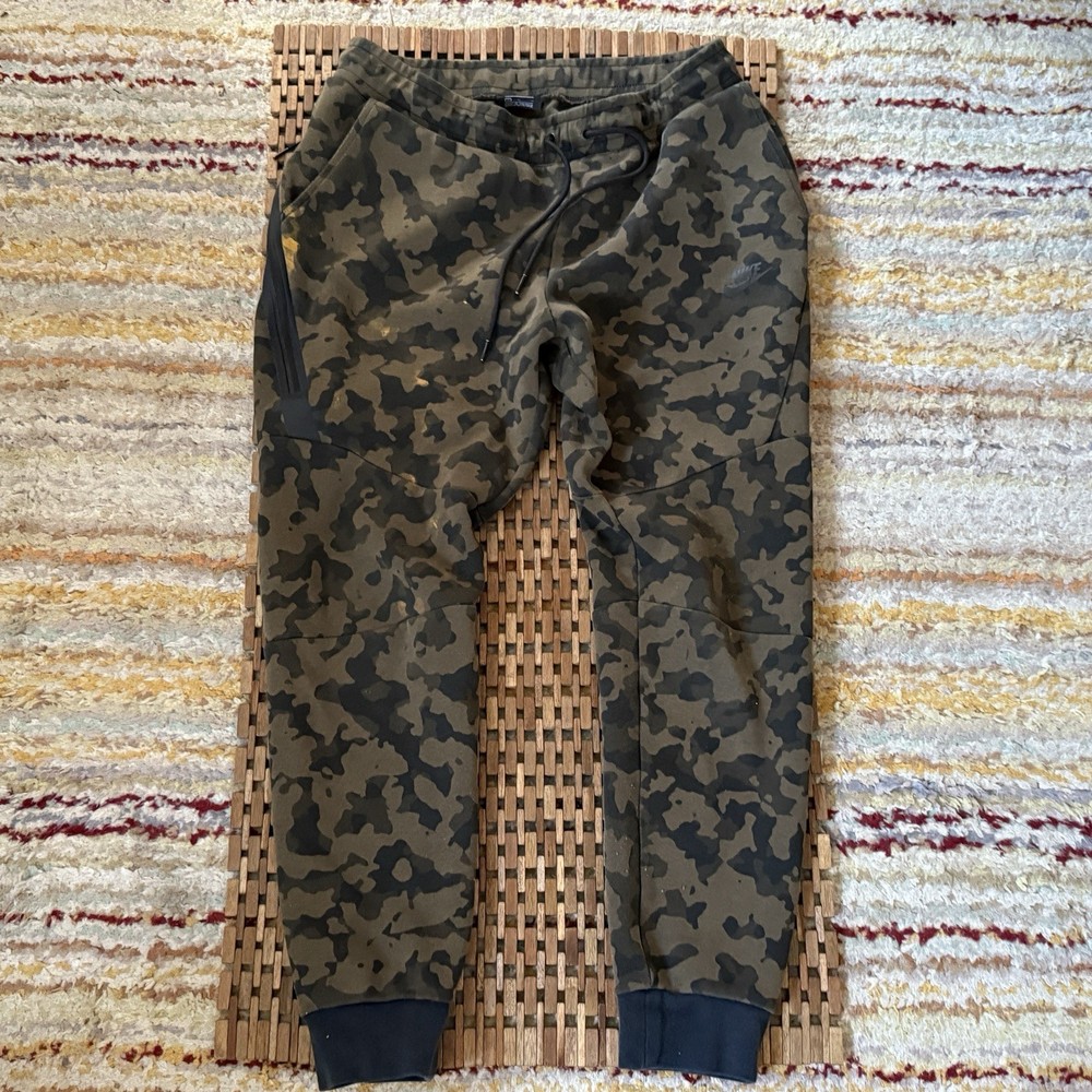 Nike Tech Fleece Green Camo Joggers Sweatpants Pants Men's Size Medium M
