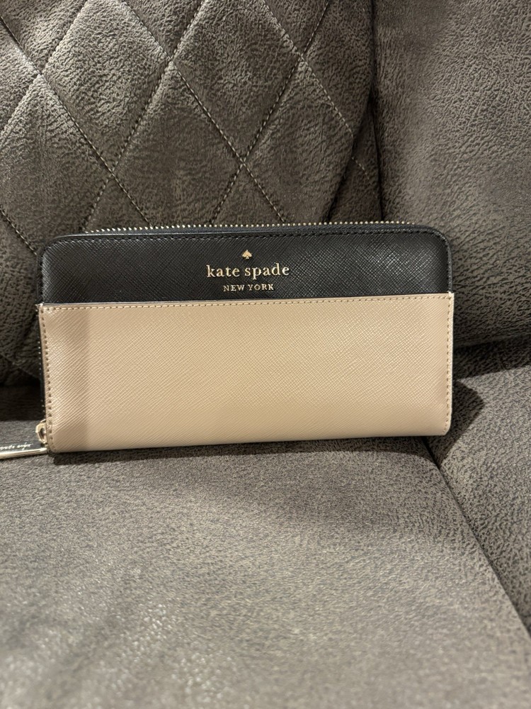 KS100- Kate Spade New York Staci Colorblock Large Continental Wallet