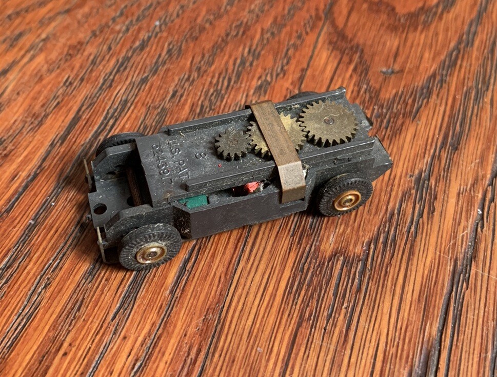 Slot Car Chassis #8 3243917 Parts Metal Vintage Aurora? Tjet? READ