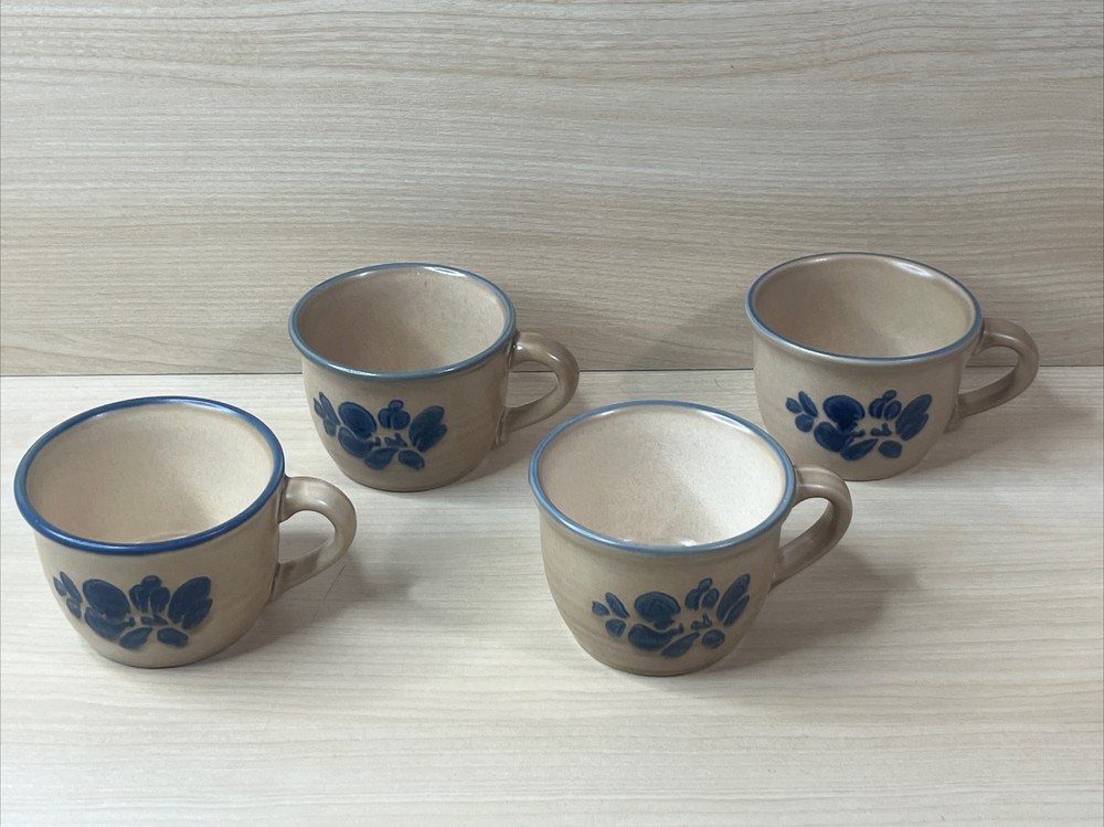 Pfaltzgraff Folk Art Blue Tan Coffee Mugs Set of 4 USA Made 2.5 Inch