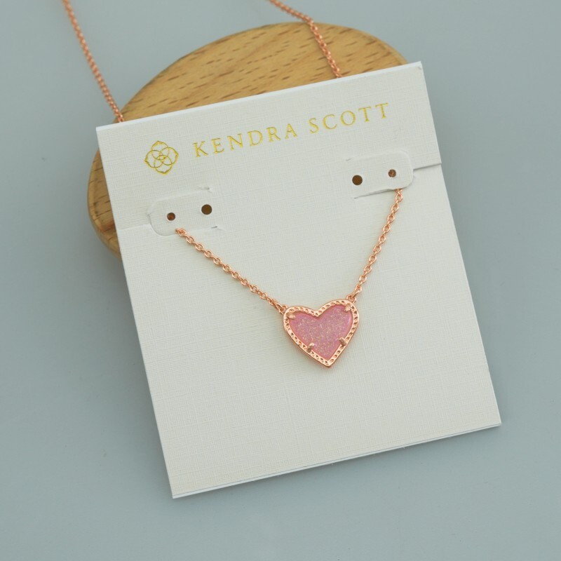 KENDRA SCOTT Ari Heart Necklace in Rose Gold with Pink Drusy Gemstone