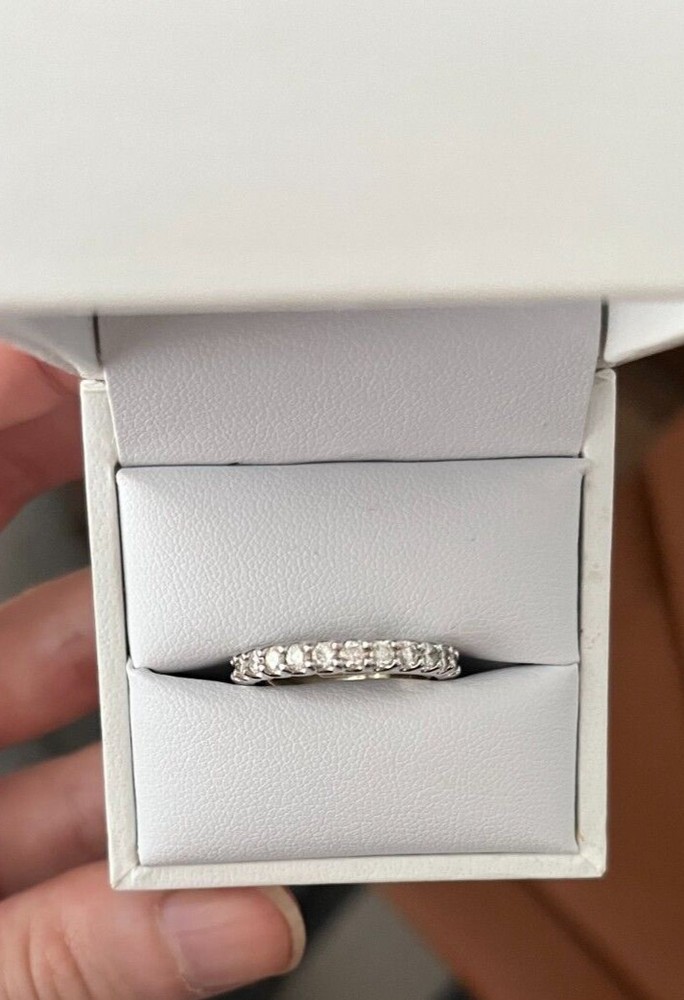 14K White Gold Eternity Band with 1.27ctw Round Diamonds  