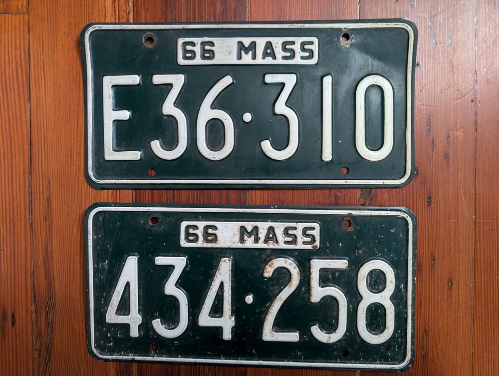 Massachsetts Vintage License Plates 1966