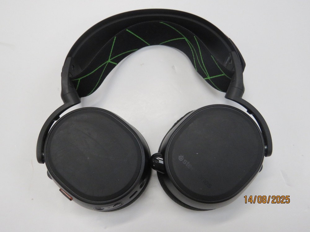 SteelSeries Arctis 9X Wireless Gaming Headset for Xbox - Black DW545