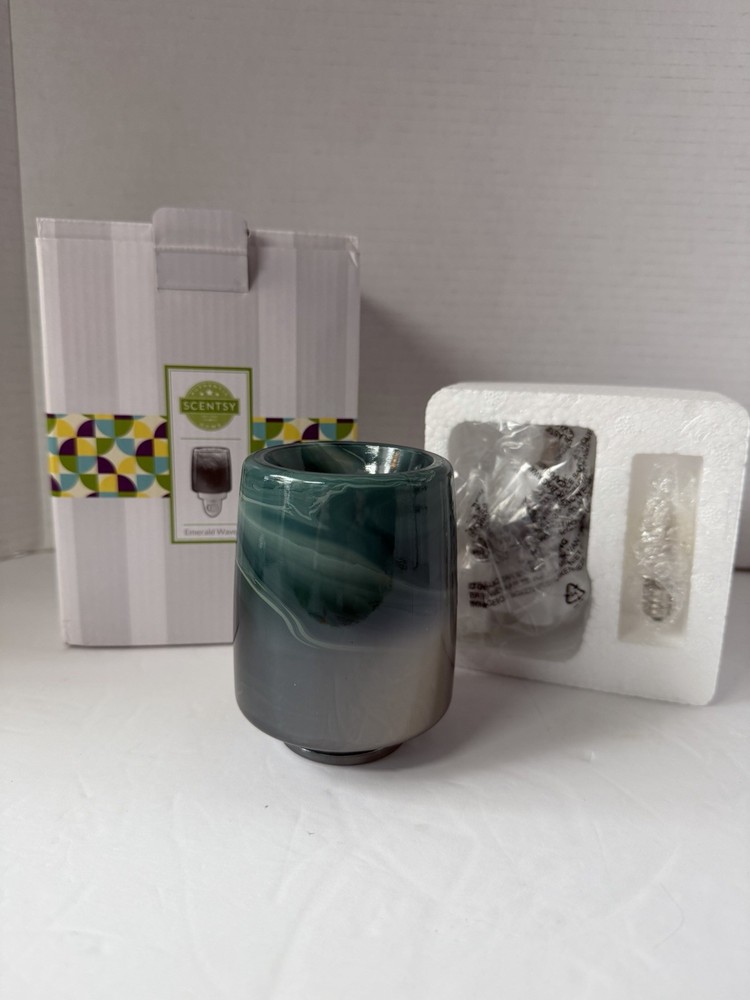 Scentsy plug in Wax warmer, emerald waves, New never Used Original Box.
