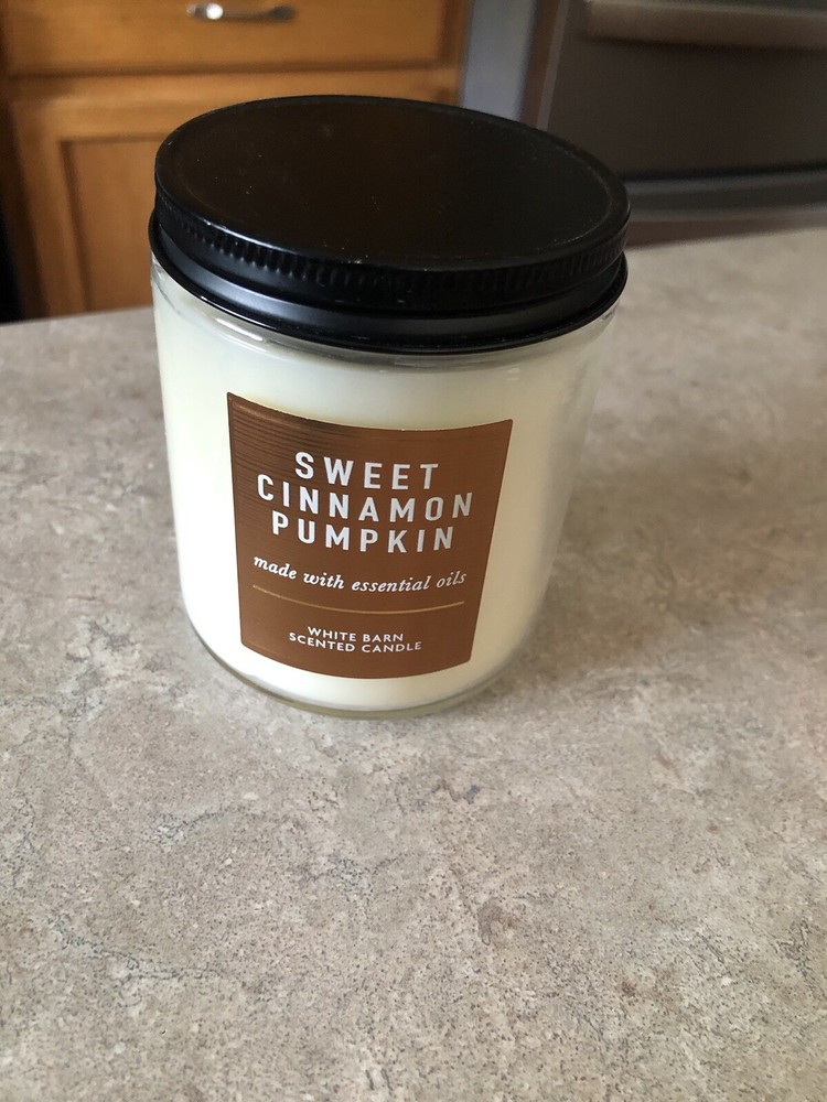 Bath & Body Works Sweet Cinnamon Pumpkin 7oz Scented Candle New