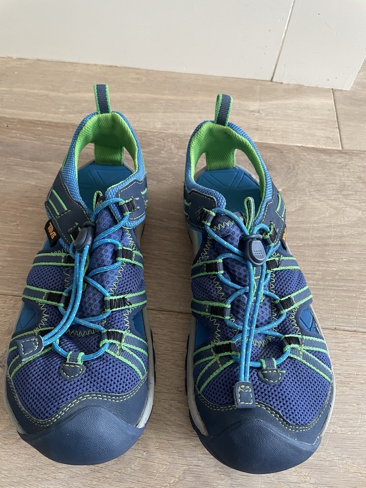 Teva sandals blue/green - size 3