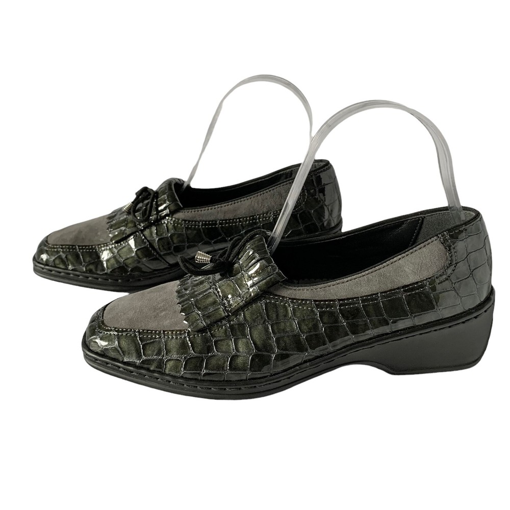 Women's Size 7 Green Gray Croc Embossed Kiltie Loafers Mocs Driving Shoes