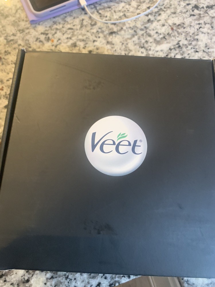 Veet Full Body Hair Reduction Device in Original Packaging for Home Use-image