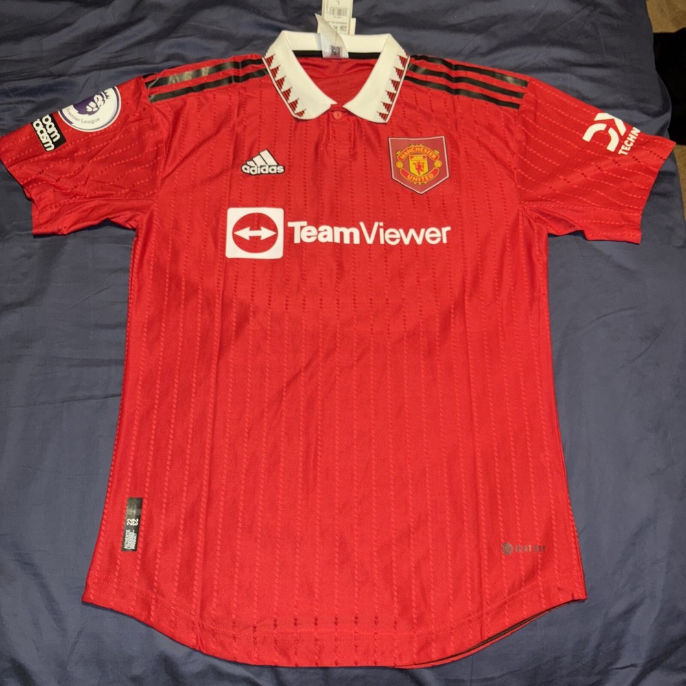 Bruno Fernandes Brand New Manchester United Size Large Jersey