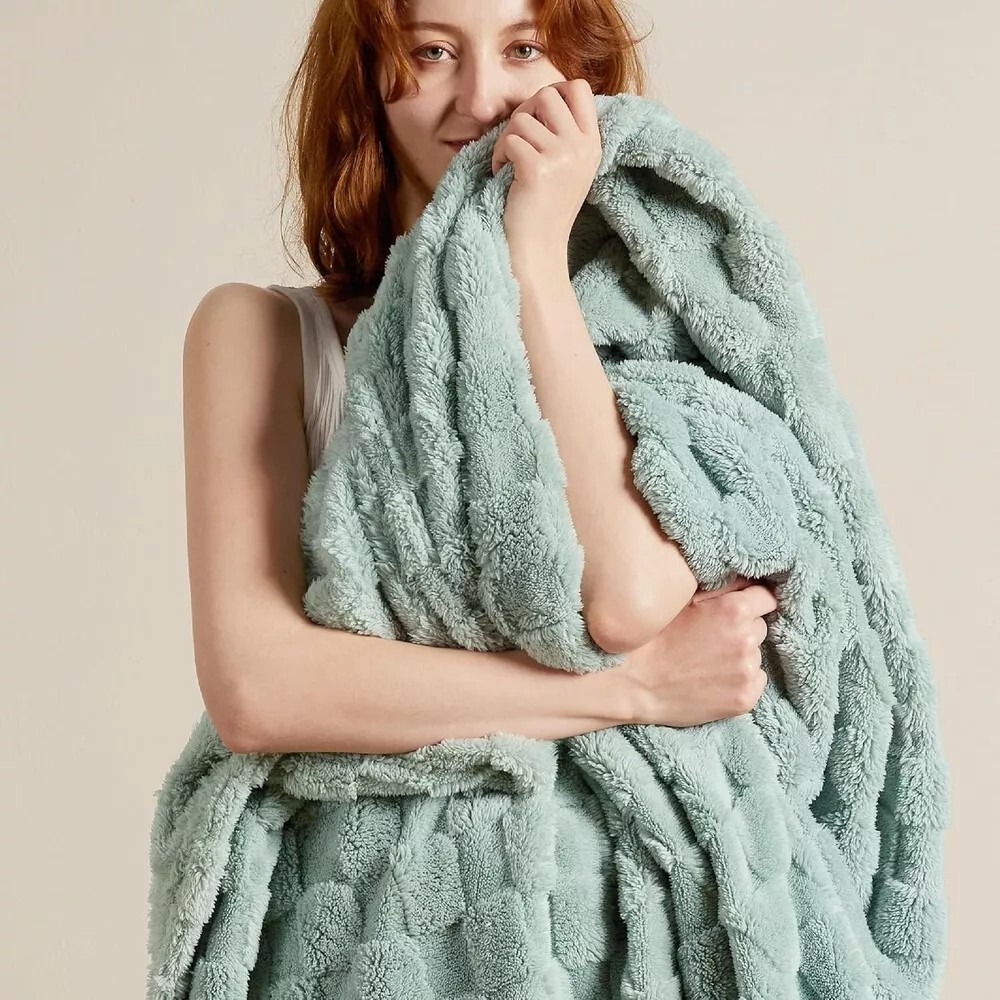 Sage Green Checkered Fleece Throw Blanket for Couch - Ultra Soft Cozy 50x60 Inch Plush Blanket