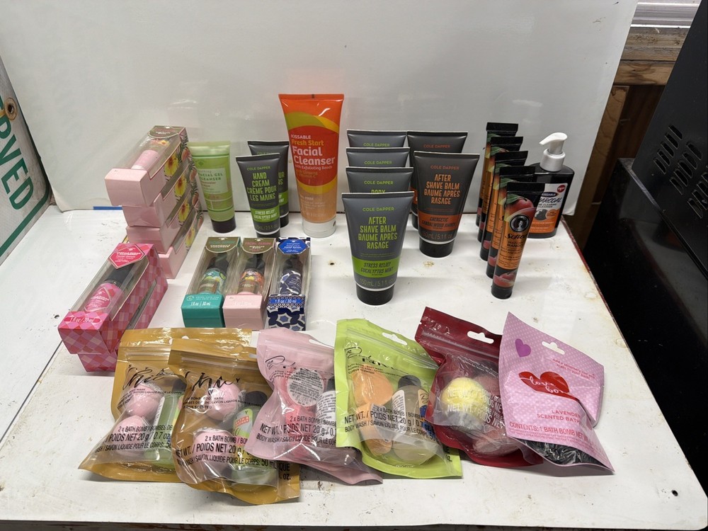 Bath And Body 1 Lot Of 32 Misc Items