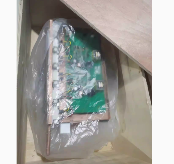 YORK 100% brand new and original  Input and output board 031W01743-001