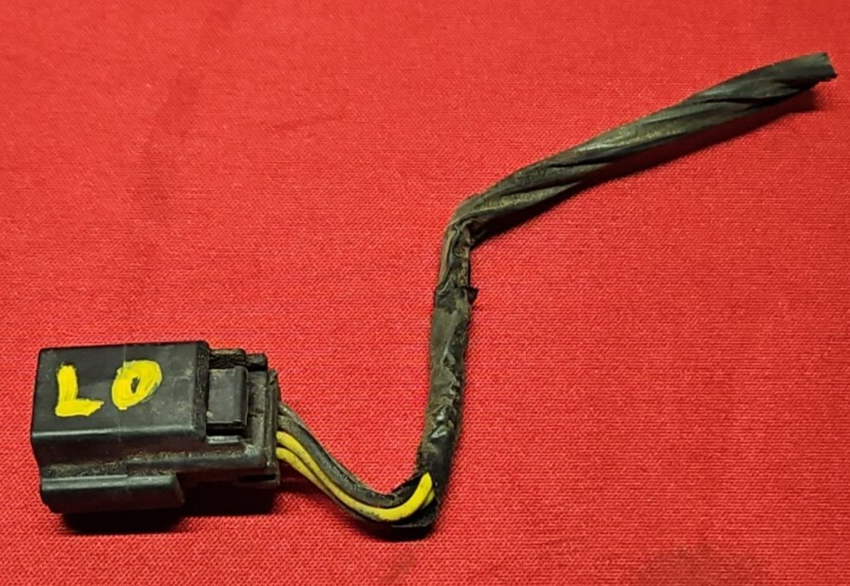 2008 - 2012 Chevrolet Malibu - Left / Driver Side Outer Tail Light Wire PIGTAIL