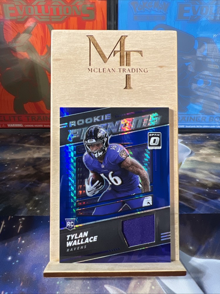 2021 Panini Donruss Optic Rookie Phenoms Blue Hyper Prizm RP-26 Tylan Wallace Football Card