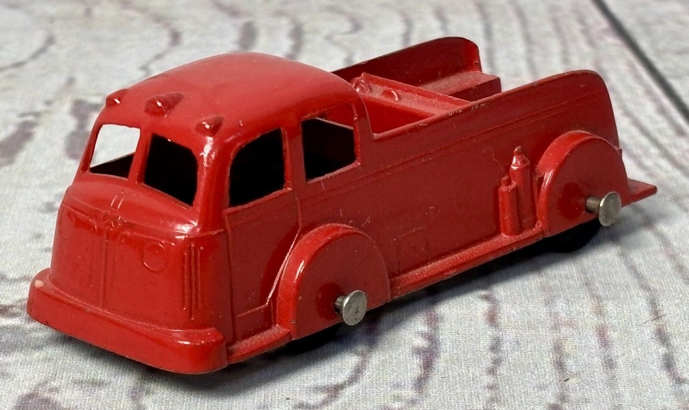 Vintage TootsieToy Diecast Red Metal Chicago Fire Truck NICE!