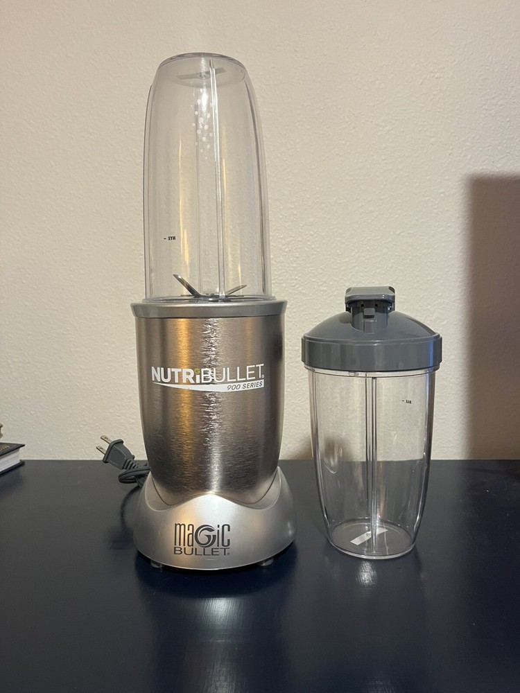NutriBullet NB-201 Magic Bullet 900 Series Blender with Cups Fully Tested Works Great  