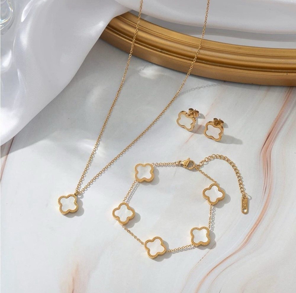 18K Gold Plated Clover Jewelry Set with Necklace Bracelet and Earrings