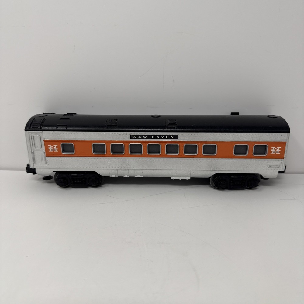 Lionel New Haven Lighted Passenger Train Car Untested Condition  