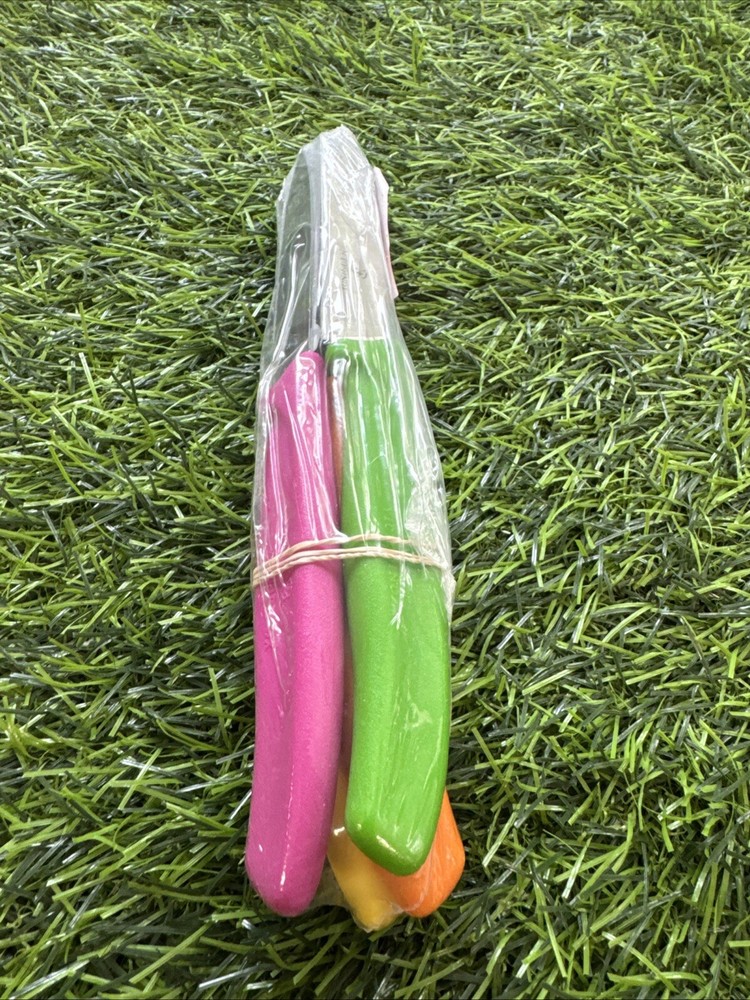 Victorinox 4-Piece Set of 3.25 Inch Swiss Classic Paring Knives with Straight