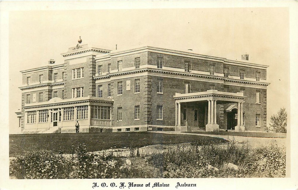 1920s Auburn Maine IOOF Foresters RPPC Postcard 25-11634