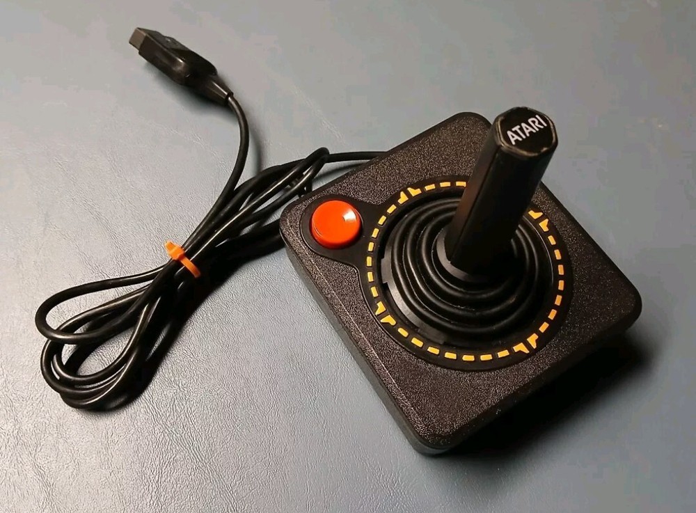 Atari 2600 1977 Heavy Sixer CX-10 Joystick with Hex Disc