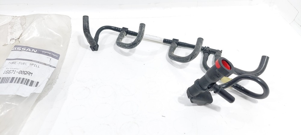 Original Fuel Pipe Suitable For Nissan Juke F15 Renault Scenic