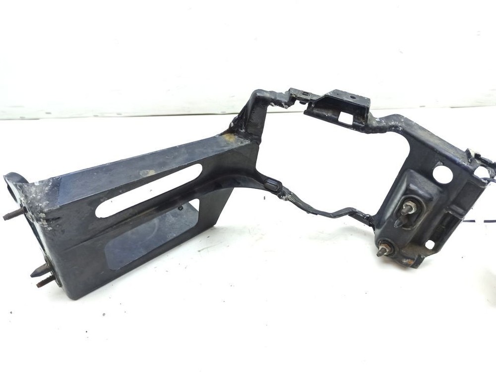 1998 Cadillac STS Seville Left Headlight Bracket 16524451 Defective Replacement