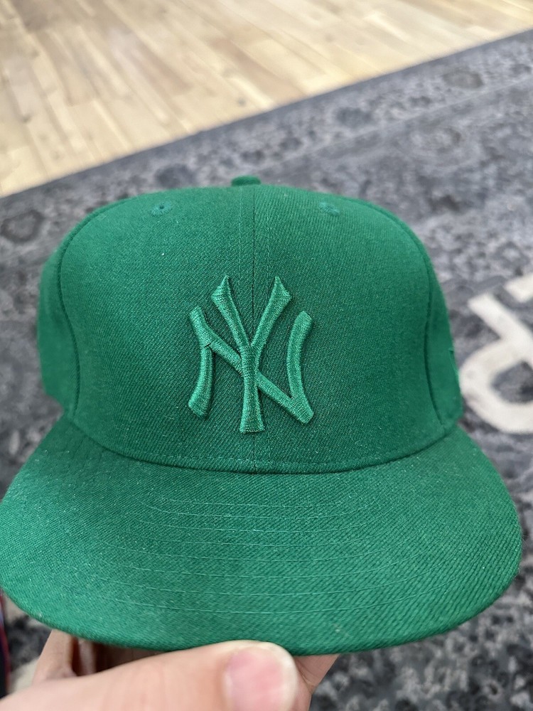 size 7 5/8 all green yankees fitted hat
