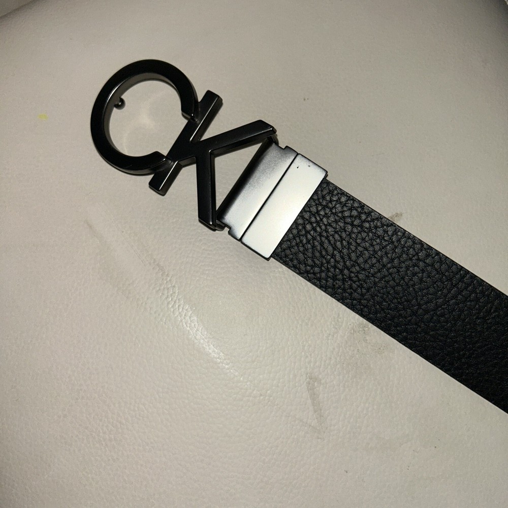 Calvin Klein Men's Small 30-32 Leather CK Logo Buckle Belt