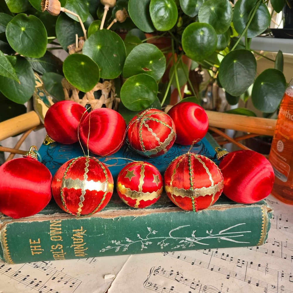Vintage christmas spun silk baubles red retro xmas