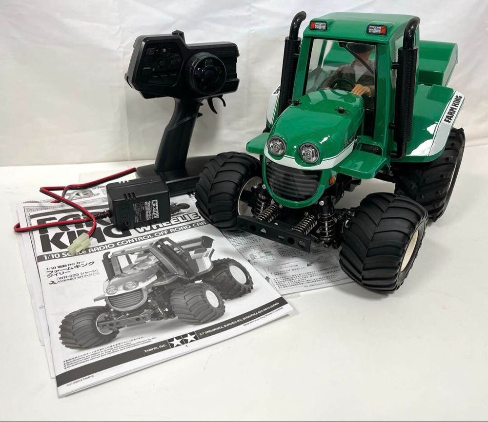 Tamiya XB Farm King Willie WR-02G RC off-road buggy set