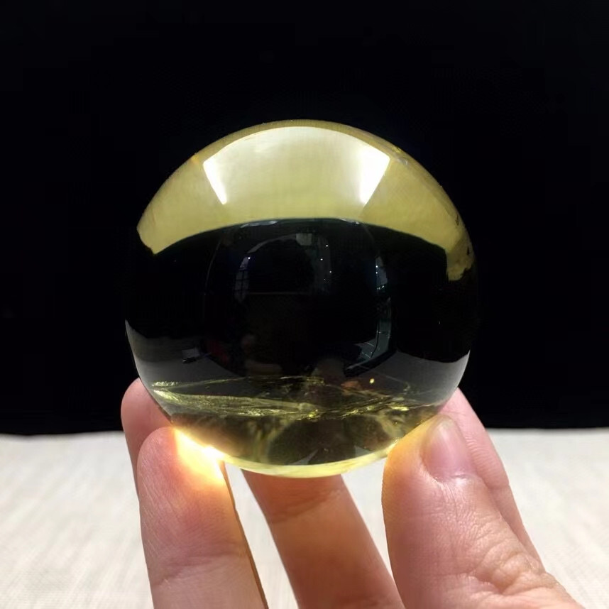 53mm AAA+ Natural Citrine Quartz Sphere Rainbow Crystal Ball for Reiki Healing and Energy Balancing at 200g