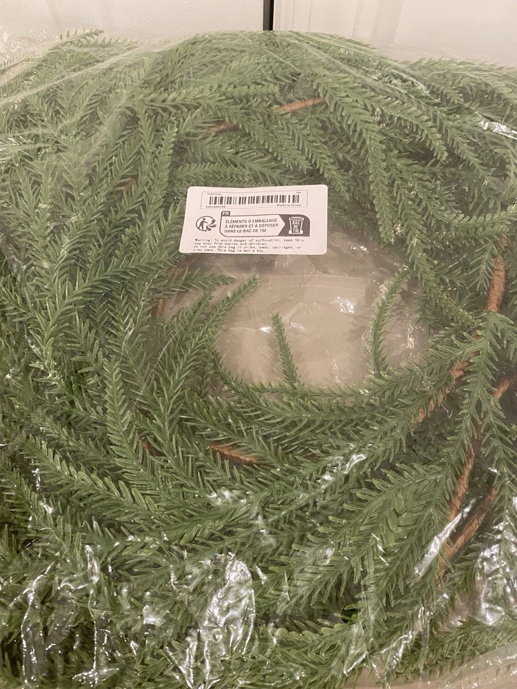 Winter Greeneries At Home 6ft Christmas/Winter Garland (New)