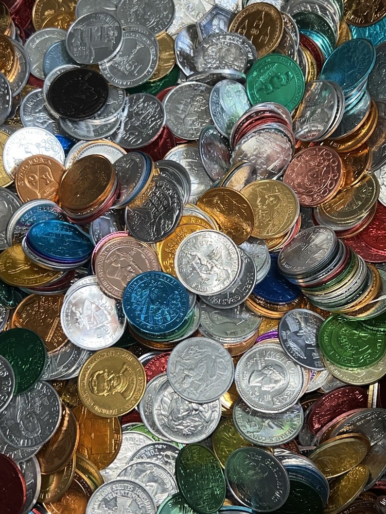 New Orleans Estate Sale Find 1000’s Mardi Gras Doubloons must go!    Lot of 100