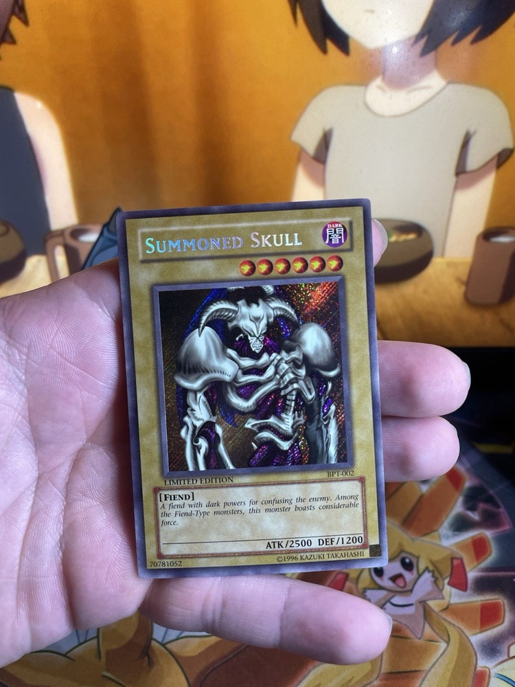 Summoned Skull BPT-002 2002 Limited Collectors Tin Edition