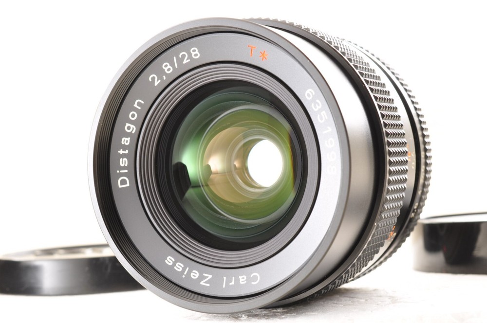 Near Mint Contax Zeiss Distagon 28mm F2.8 T AEJ MF Lens C/Y Mount #3341