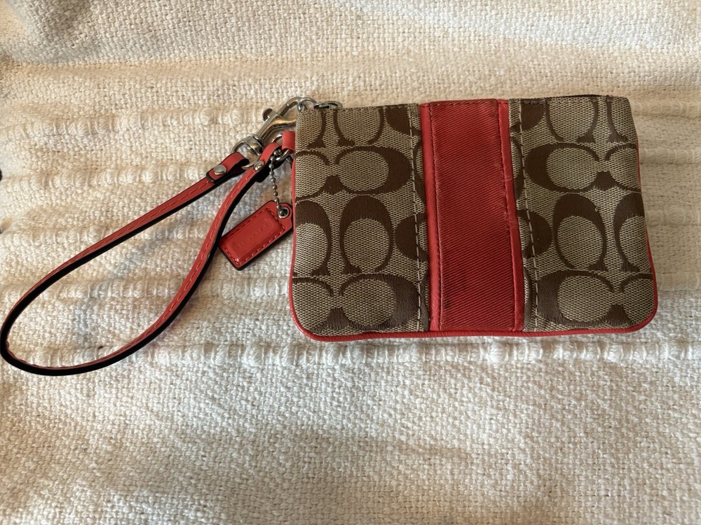 Coach Wristlet Wallet Beige/coral