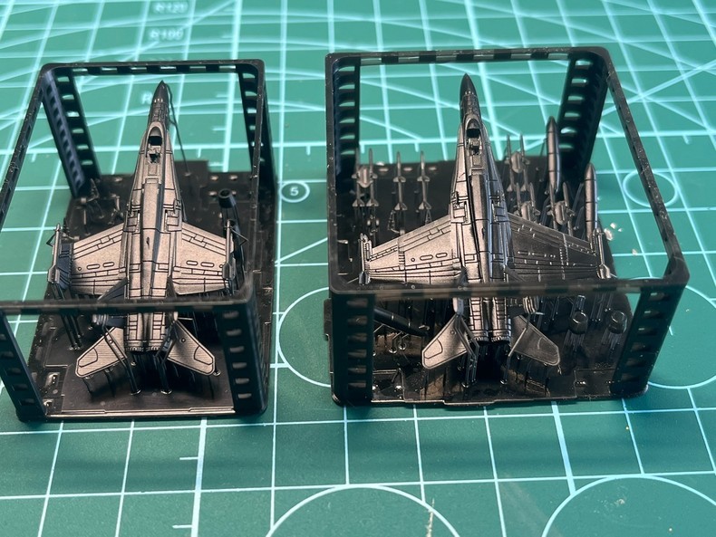 1/350 Scale US F/A-18C Hornet Strike Fighter 3D Printing Kit - Uncoated Resin Model