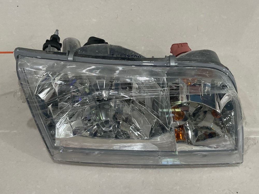 Right Passenger Headlight for 2003-2011 Ford Crown Victoria SAE HRI5P-98 OEM