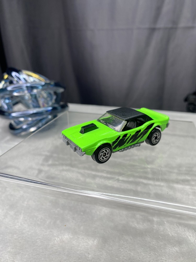 Vintage 1993 MATCHBOX Dodge Challenger Rare Green Original