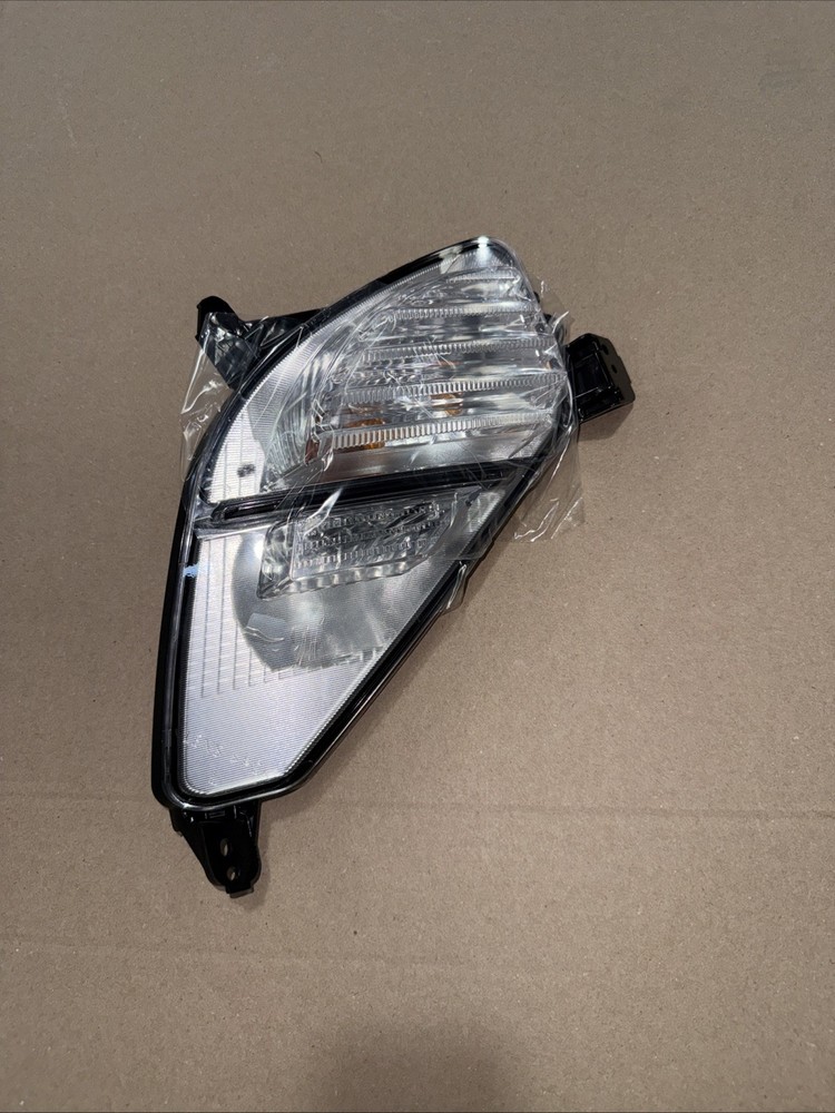 Turn Signal Light Assembly for 22-23 Forte Sedan Rear Halogen Left 92305M7500