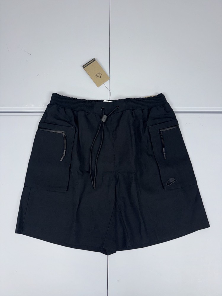 $115 NIKE Sportswear Tech Pack Shorts Woven Utility FB7528-010 Black Mens Size M