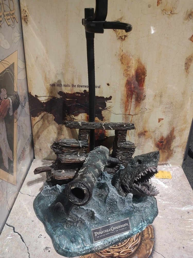 Hot Toys Pirates of the Caribbean 1/6 Jack Sparrow Figure Display Stand! HT DX15