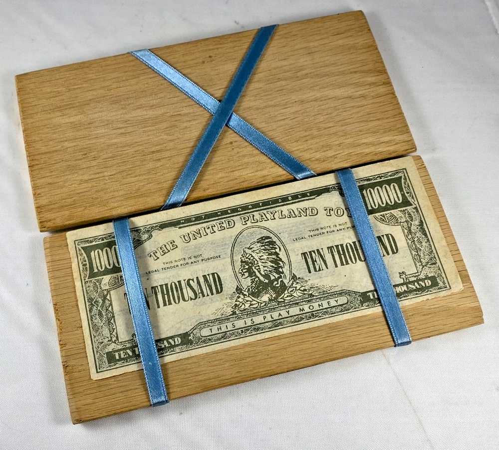 Vintage Wooden Billfold Magic Trick Gag Gift Ribbon-Flipper Fun Party Prank