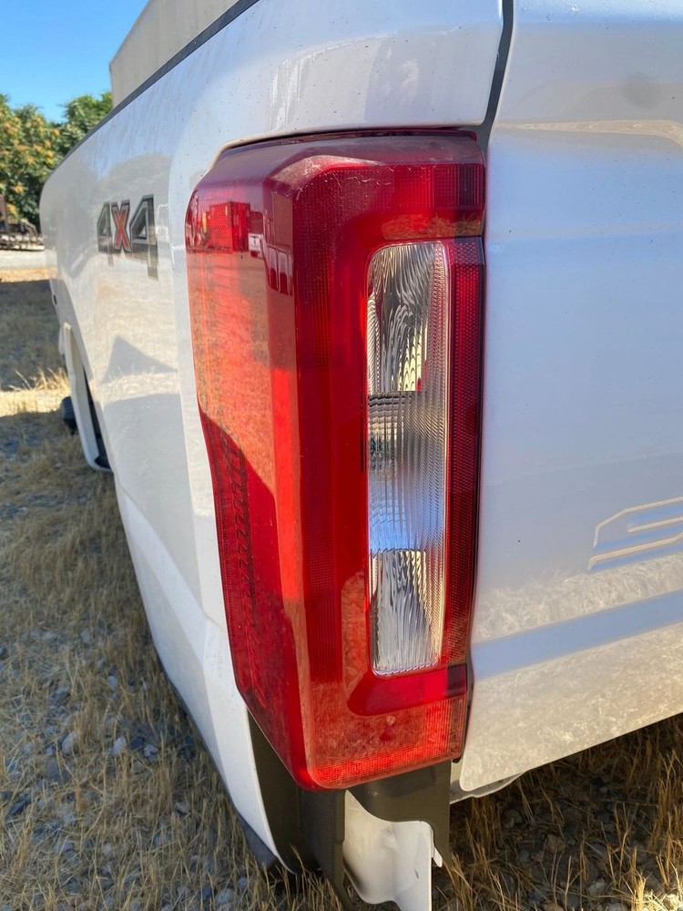 2023-2025 Ford F250 F350 F450 Taillight SET Halogen OEM Left/Right Incandescent