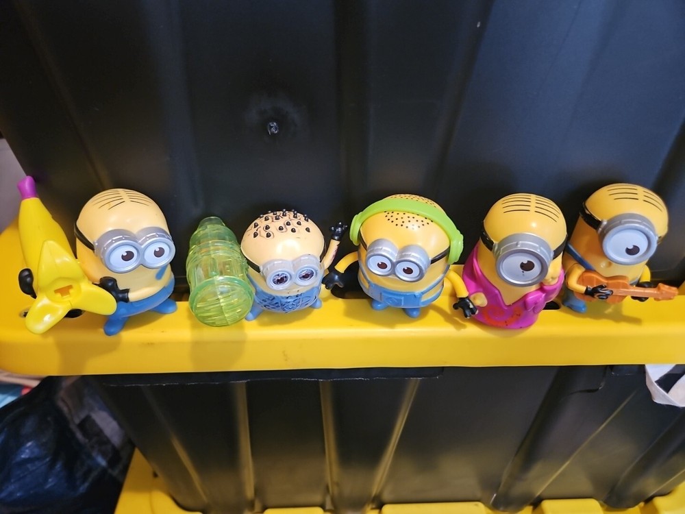 McDonalds Despicable Me Minions Happy Meal Toys Set of 4