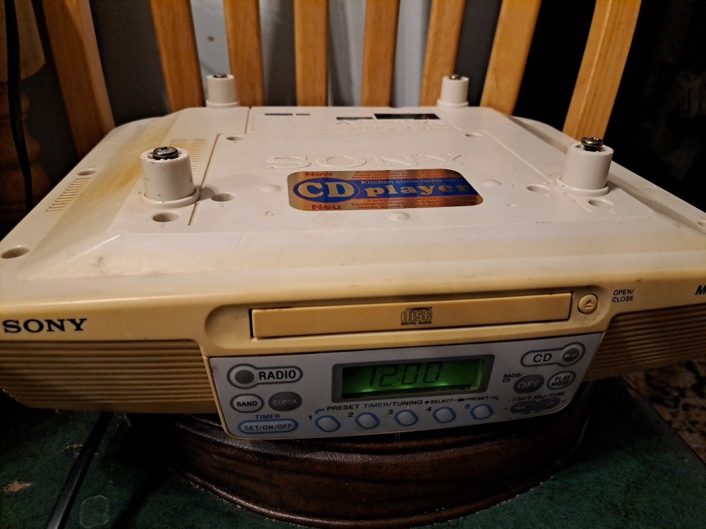 Sony ICF-CD533 Cabinet Clock Radio AM FM CD Player with Mega Bass Read Display