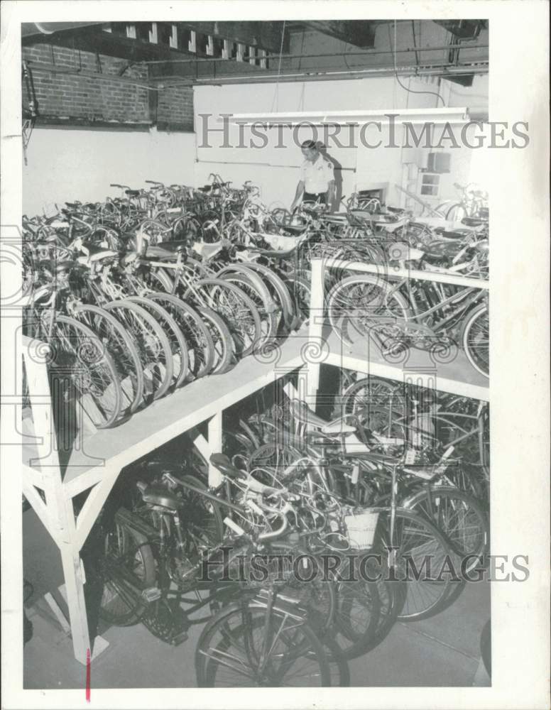 1974 Press Photo Bicycles Licensed at 300 12th St S Bike Warehouse