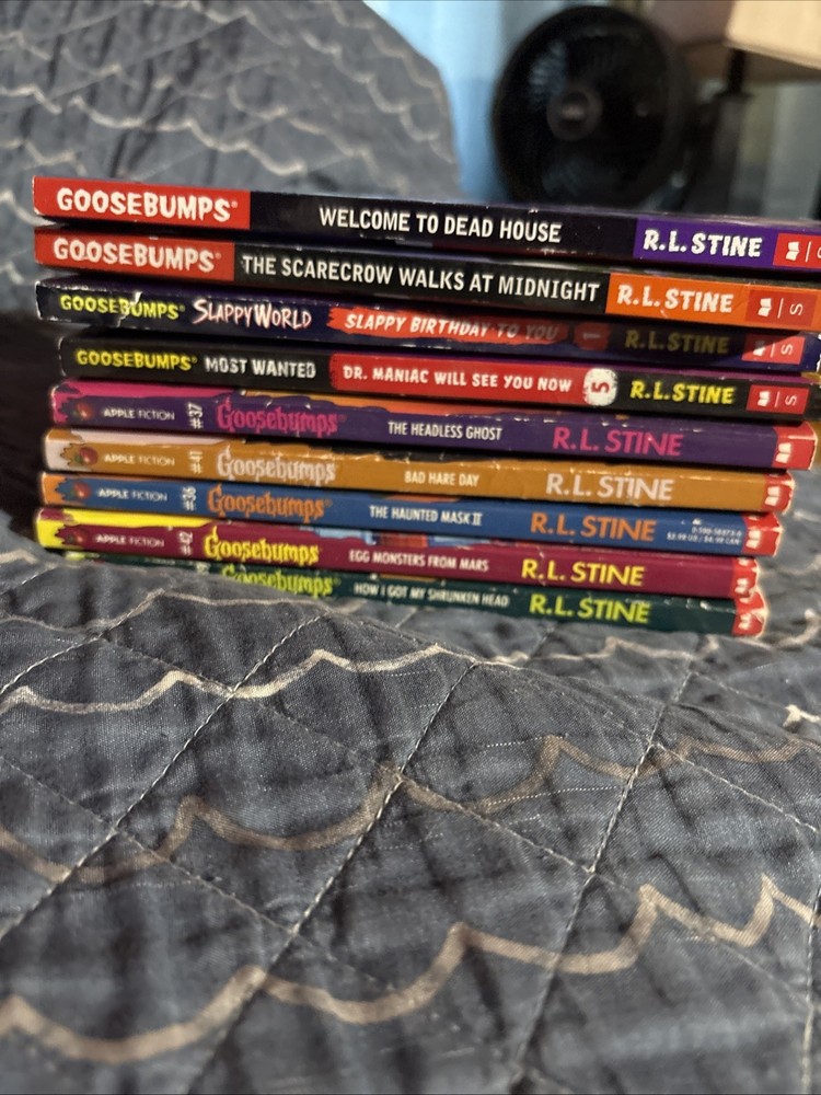 Lot Of 9 Goosebumps R.L. Stine Book